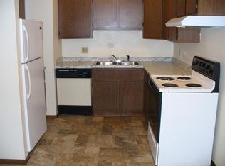 8 Easthaven Ct APT 3, Appleton, WI 54915