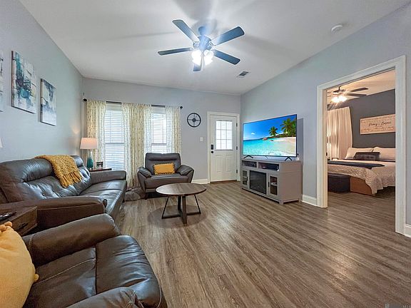 3rd image of 9900 Country Club Dr #1D
