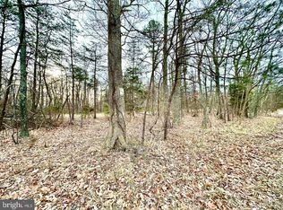 4 N Timber Ridge Rd, Cross Junction, VA 22625