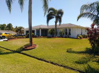 980 SE Breakwater Ave, Pt Saint Lucie, FL 34983