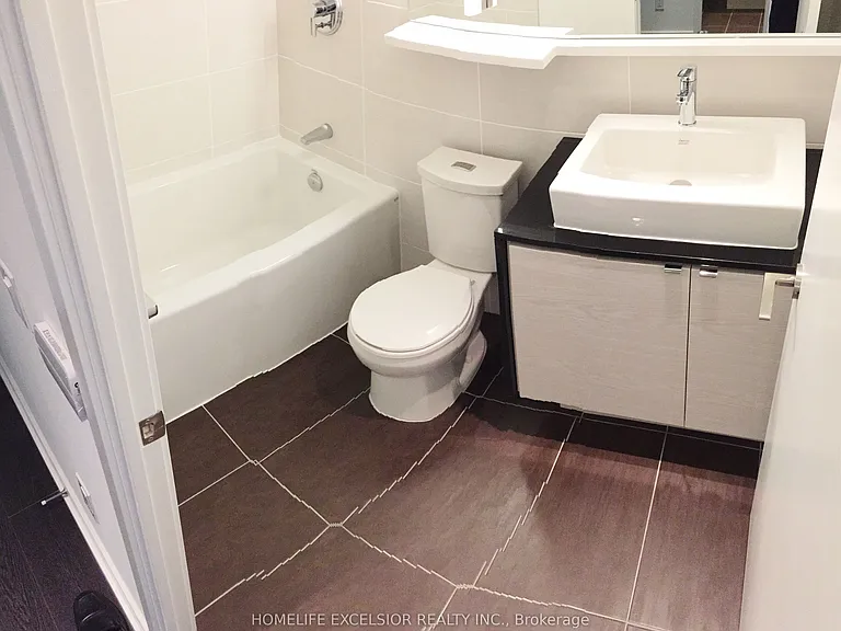 72 Esther Shiner Blvd #216 — Photo 10