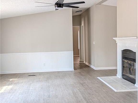 4th image of 162 Albert Rd