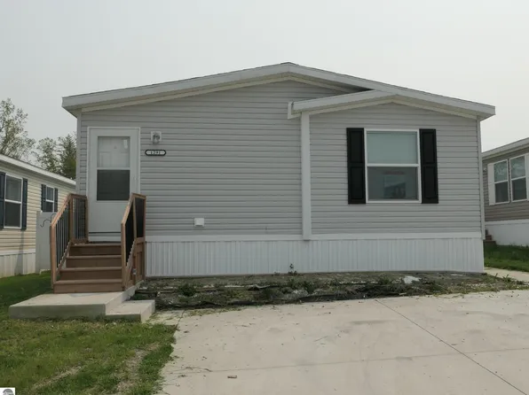 1291 Powder Horn Ct #746, Mount Pleasant, MI 48858