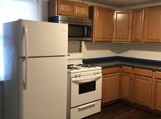 1013 1/2 Elm Ave APT D, Yukon, OK 73099