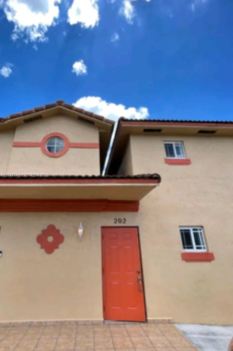Belleview Villas Condo No — Photo 1