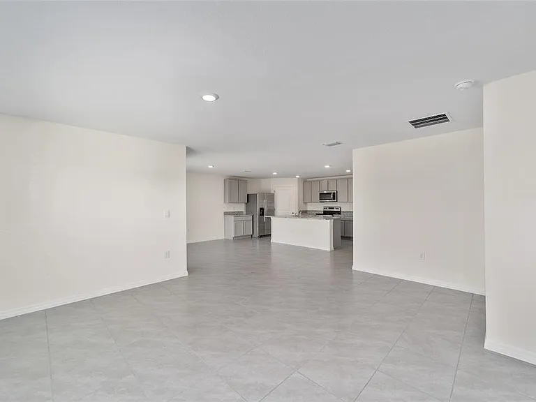 8848 SW 49th Cir — Photo 5