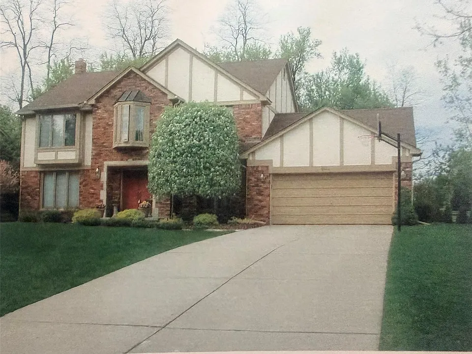 6330 Odessa Dr