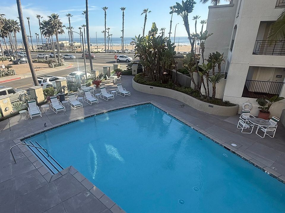 Ocean views from the community pool