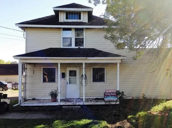 220 3rd St, Hibbing, MN 55746