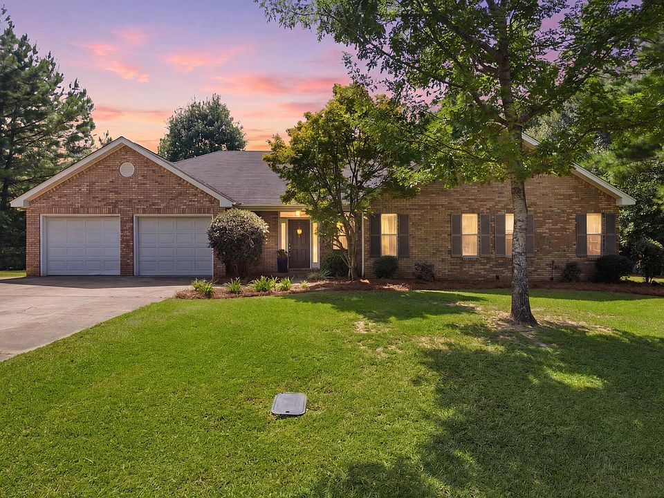 1st image of 79 Fairview Dr