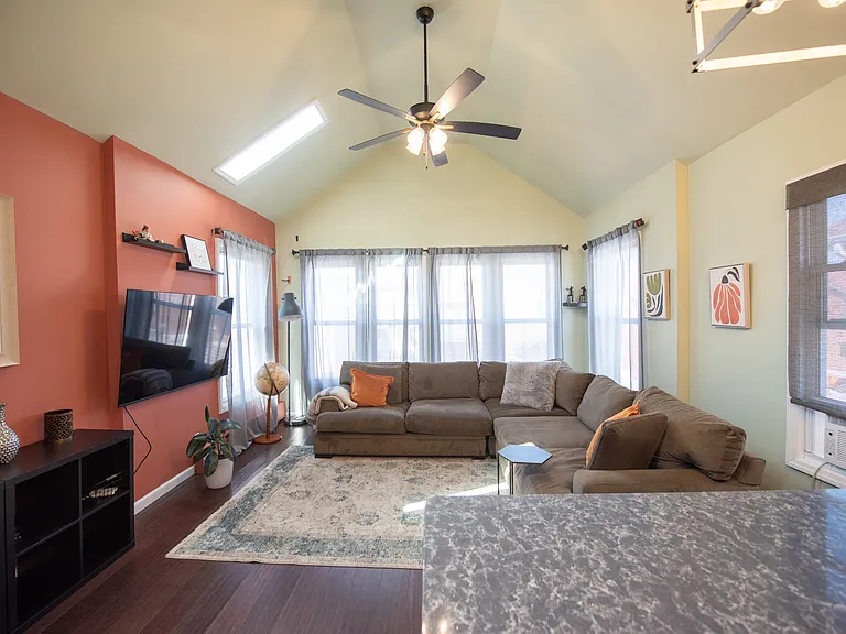 4731 Beach 47 St #2 — Photo 34