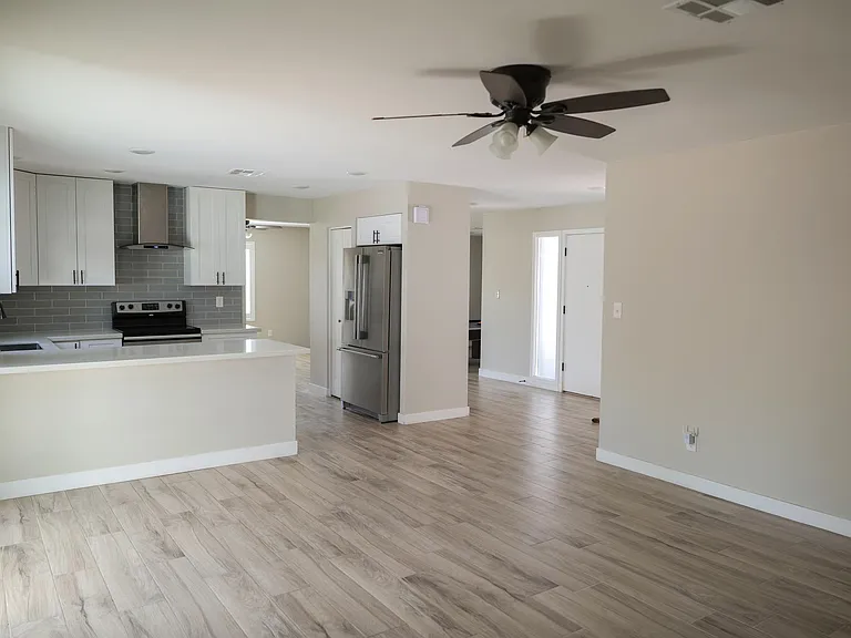 1905 E Pegasus Dr — Photo 6