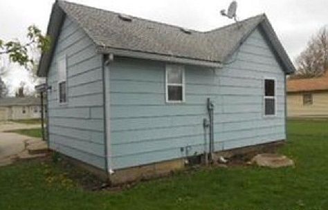3rd image of 421 Birch Ave