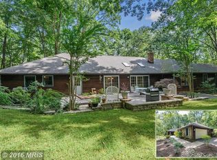 2029 Huntcliff Dr, Gambrills, MD 21054