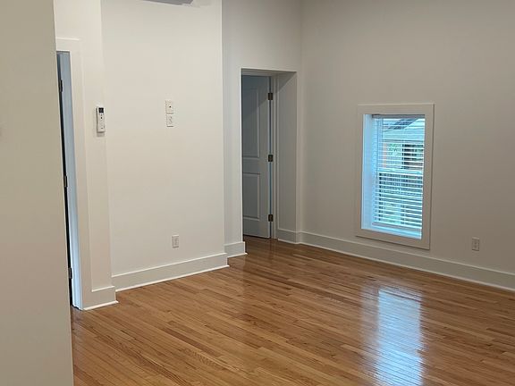 3rd image of 95 Troup St APT 8