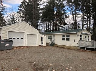 33 Mill Pond Rd, Epping, NH 03042