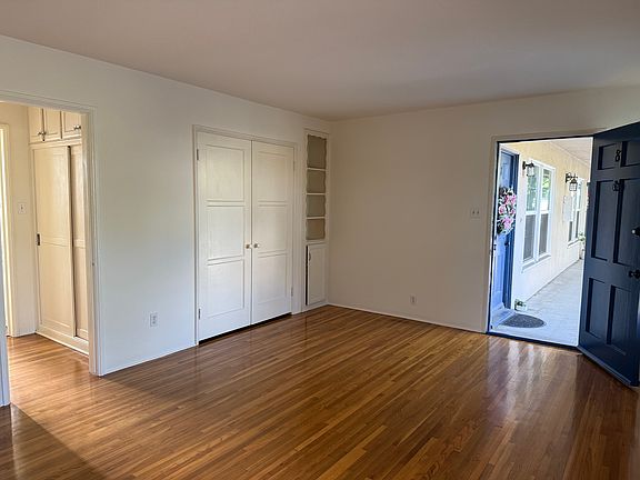 5th image of 5275 E The Toledo APT 8
