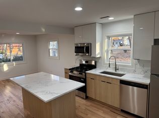 33574 N Cherokee Ct, Grayslake, IL 60030