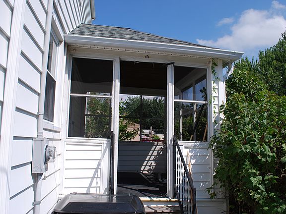 Sunroom off back of home