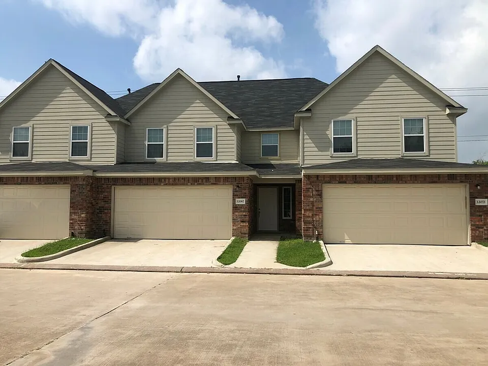 Palm Trace Homes