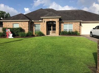 841 Delaware Dr, Bridge City, TX 77611