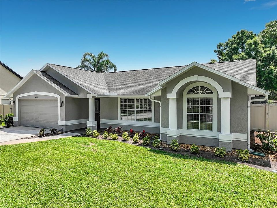 1st image of 401 COUNTRY WOOD CIR