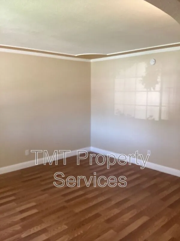 3 bed, 2.0 bath, 1472 sqft, $2,500 — Photo 4