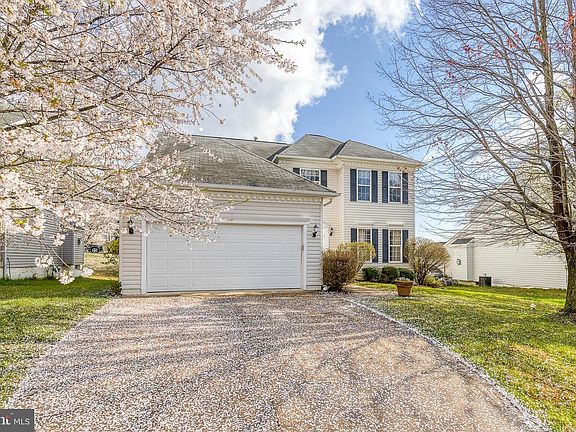 2nd image of 26 Newbury Dr