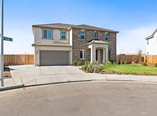 2027 N Bliss Ave, Fresno, CA