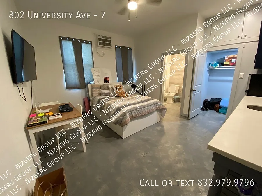 Studio, 300 sqft, $850 — Photo 4