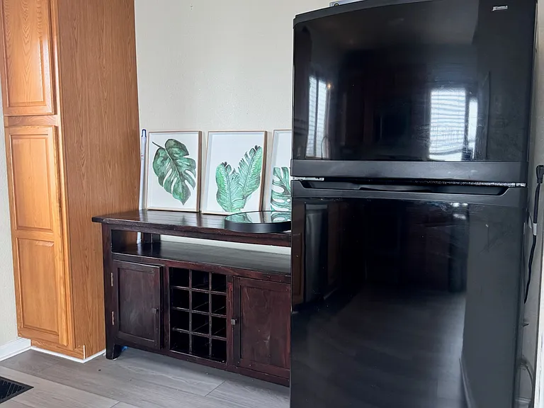 Manor Dr — Photo 19