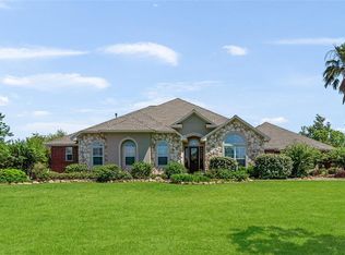 4727 Majestic Dr, Cove, TX 77523