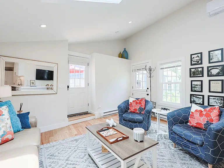 93A Granite St — Photo 2