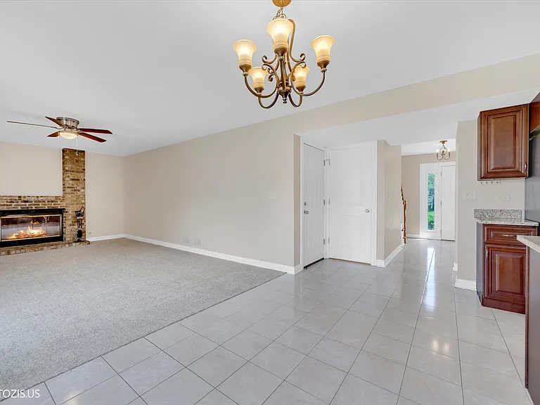 1906 Armwood Ln — Photo 11