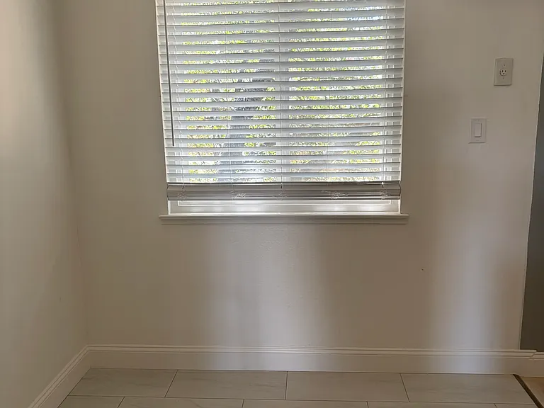 163 Pleasant Ave #6 — Photo 6