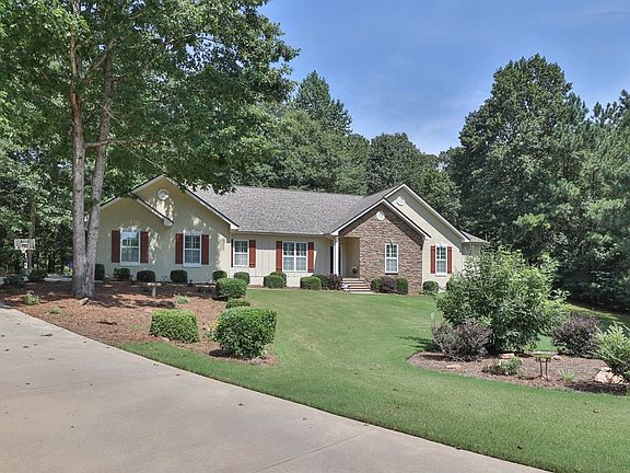 2nd image of 135 Planters Ridge Dr