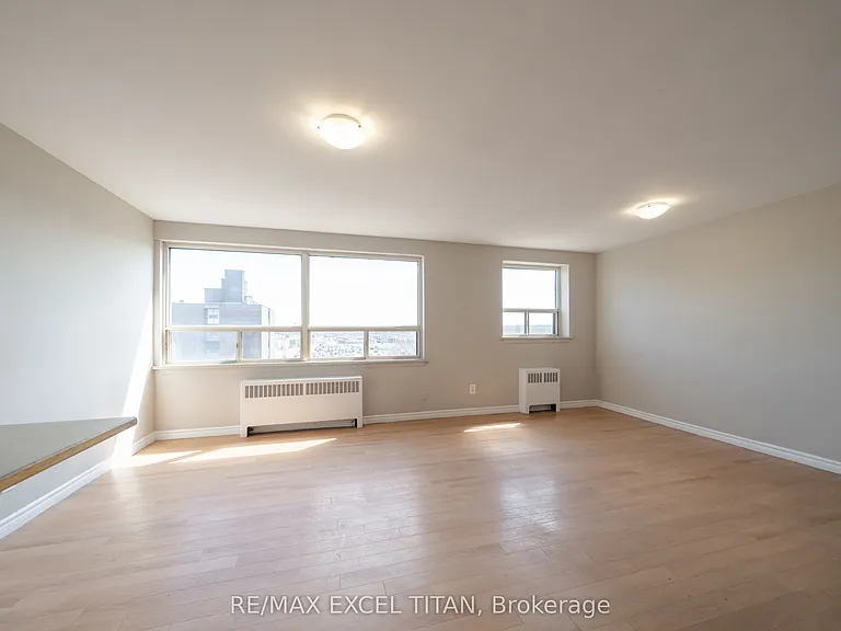468 Ottawa St N #436D — Photo 1