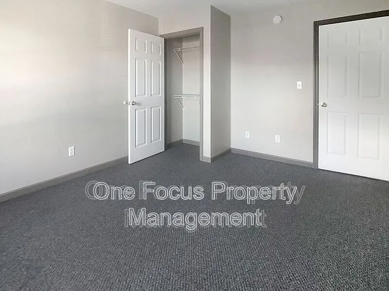 415 E Church St #5 — Photo 6