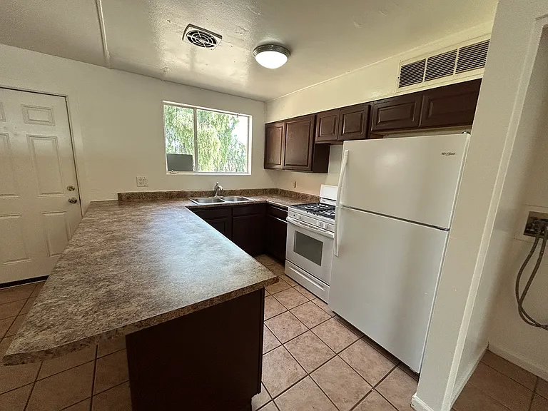 5132 W Osborn Rd — Photo 8