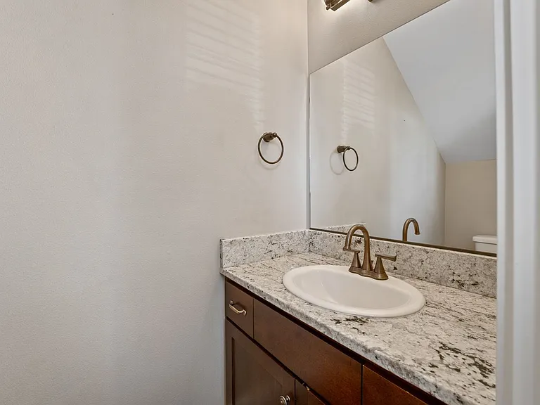 1064 SE Leonel Ln — Photo 8