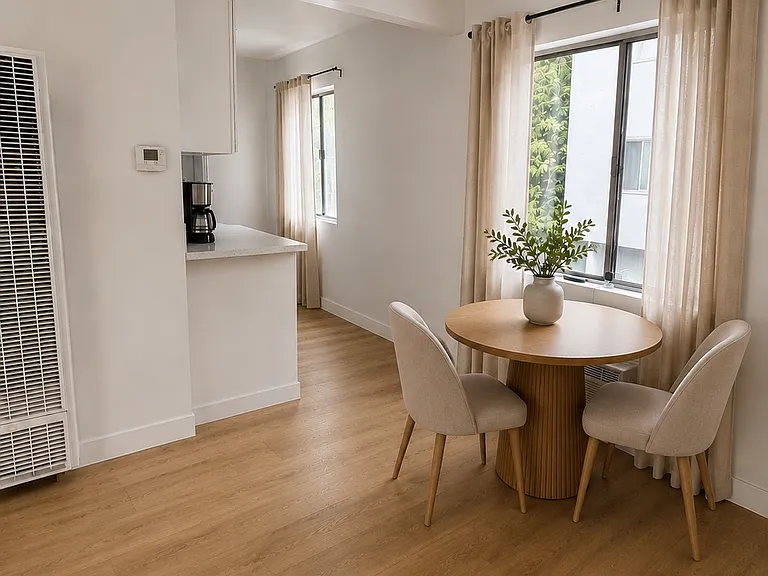 Genesee Luxe Apartments — Photo 2