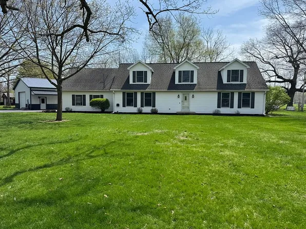 11928 W Tecumseh Bend Rd, Brookston, IN 47923