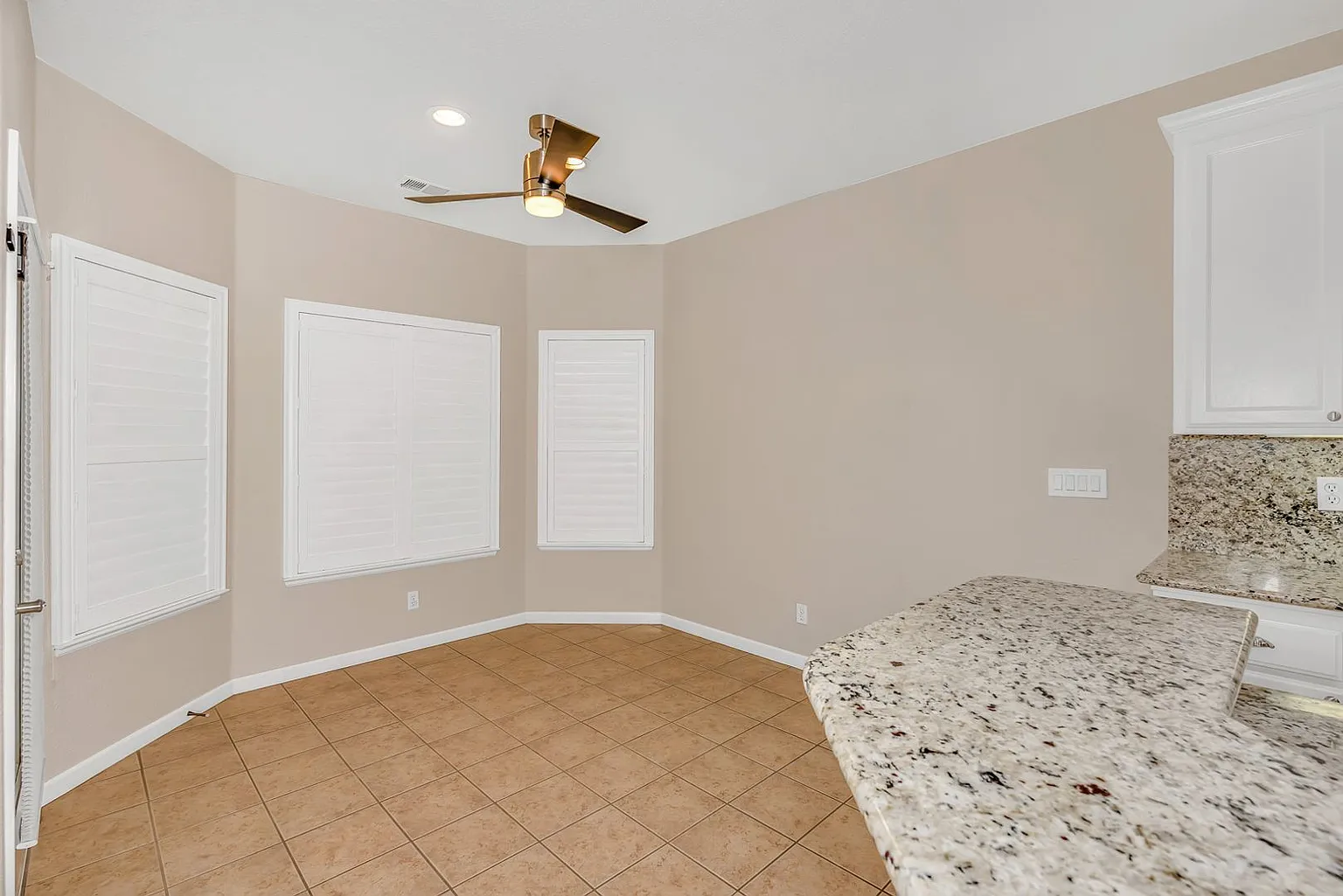 1489 Davenport Dr photo 1