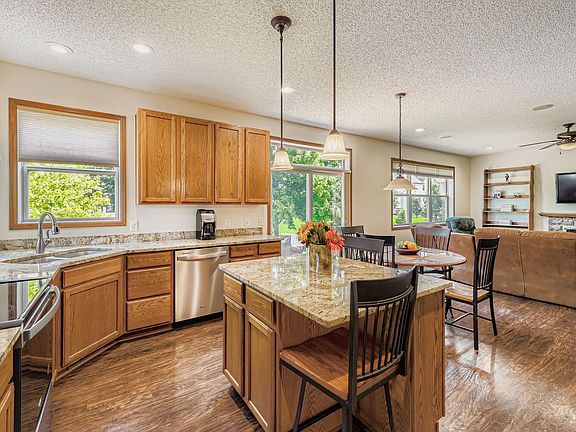 5th image of 2113 Sandhill Dr
