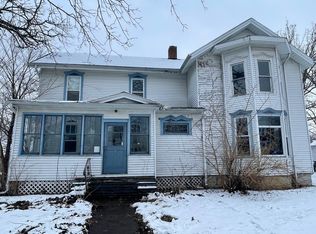 171 Maple St, Hinckley, IL