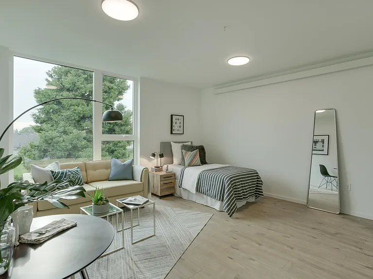 7054 N Montana Ave #101 — Photo 5