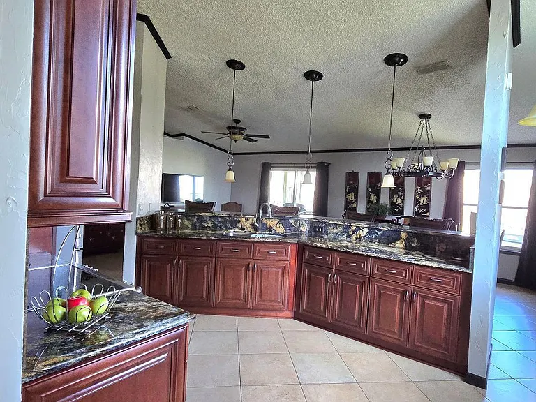 6931 Cane Grass Ln E — Photo 11