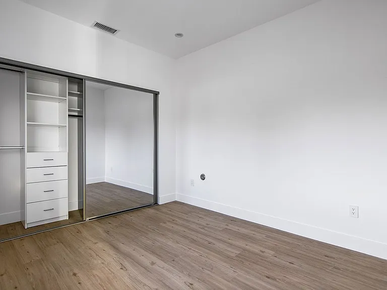 18199 Sunburst St — Photo 6