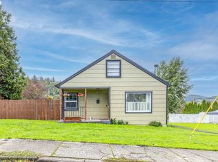 1037 SE Rice Ave, Roseburg, OR 97470