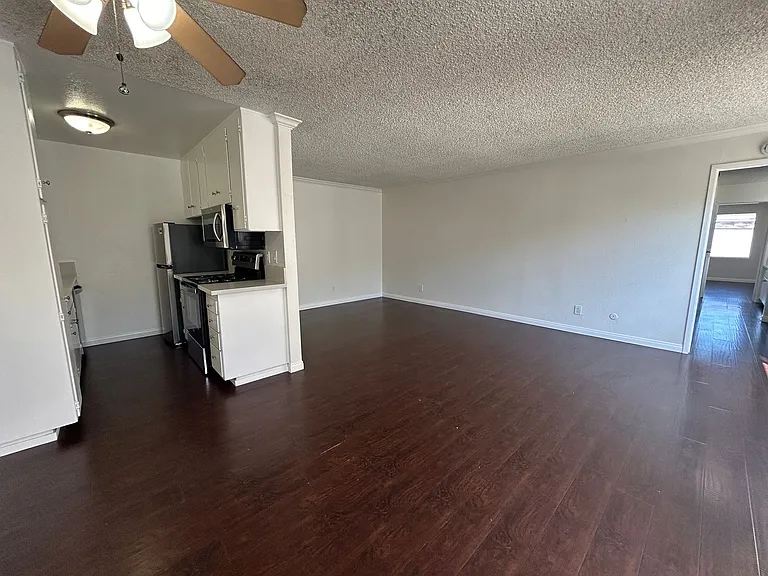 734 Sapphire St #6 — Photo 6